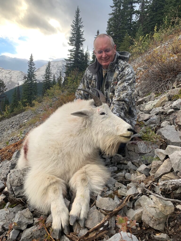 elk-valley-bighorn-game-Goats-IMG_4984-2000px-c82