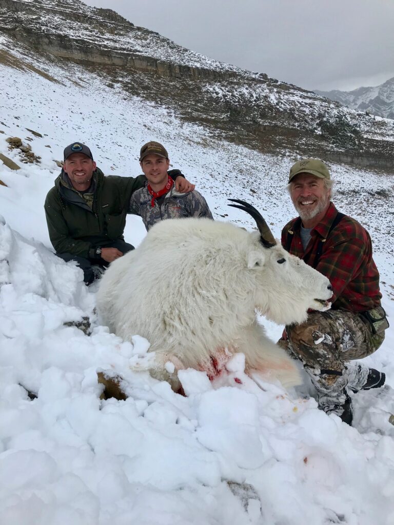 elk-valley-bighorn-game-Goats-IMG_7859-2000px-c82